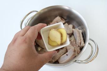 ��˷������Źǵ�����