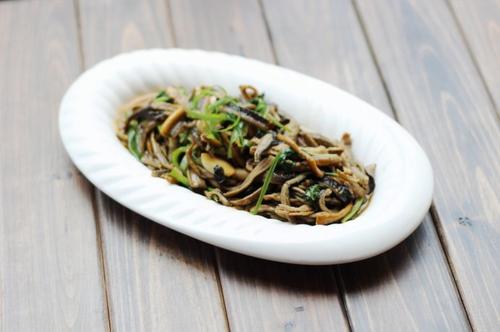 九层塔炒鳝丝的做法