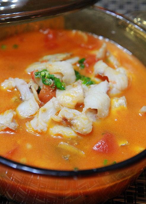 蕃茄桂鱼浓汤的做法