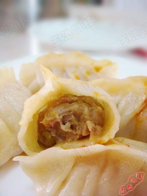 猪肉大葱烫面蒸饺 猪肉大葱烫面蒸饺的做法