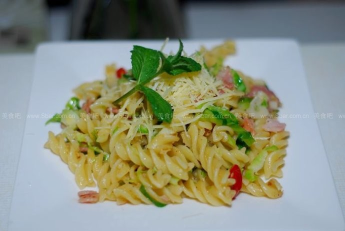 ���Ӹ������������������