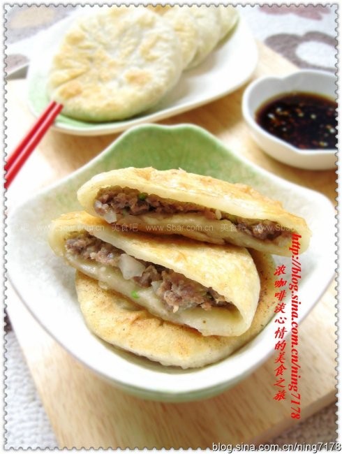 牛肉洋葱馅饼 牛肉洋葱馅饼的做法