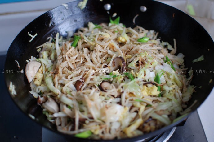 家常素炒饼 家常素炒饼的做法