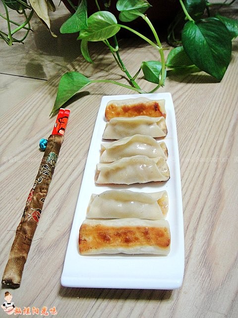 电饼铛版锅贴 电饼铛版锅贴的做法