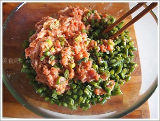 香辣豇豆烫面蒸饺 香辣豇豆烫面蒸饺的做法