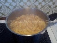 ���������Ģ���׽�ͨ�۵�����