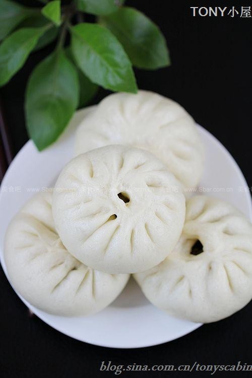 荠菜大肉包 荠菜大肉包的做法