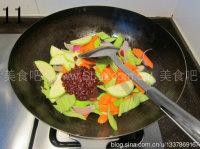 韩式辣炒章鱼面 韩式辣炒章鱼面的做法