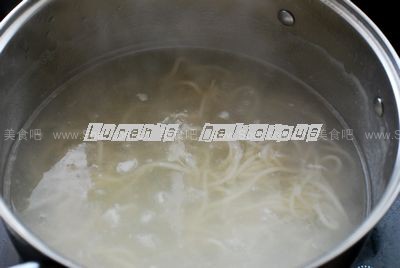 西红柿煎蛋面 西红柿煎蛋面的做法