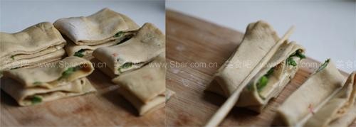 香葱胡萝卜花卷 香葱胡萝卜花卷的做法