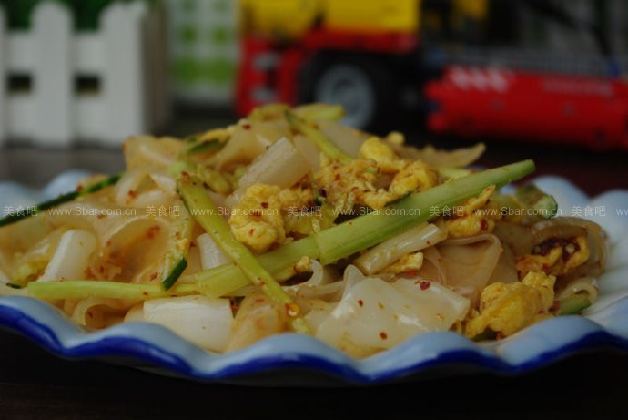 凉拌凉皮 凉拌凉皮的做法