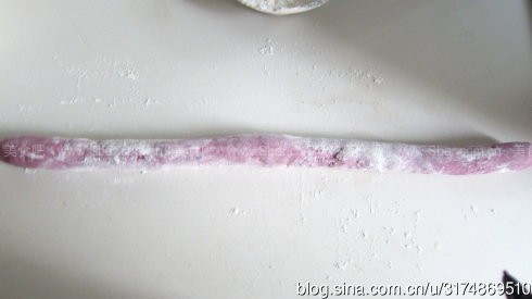 紫薯玫瑰卷 紫薯玫瑰卷的做法