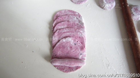 紫薯玫瑰卷 紫薯玫瑰卷的做法