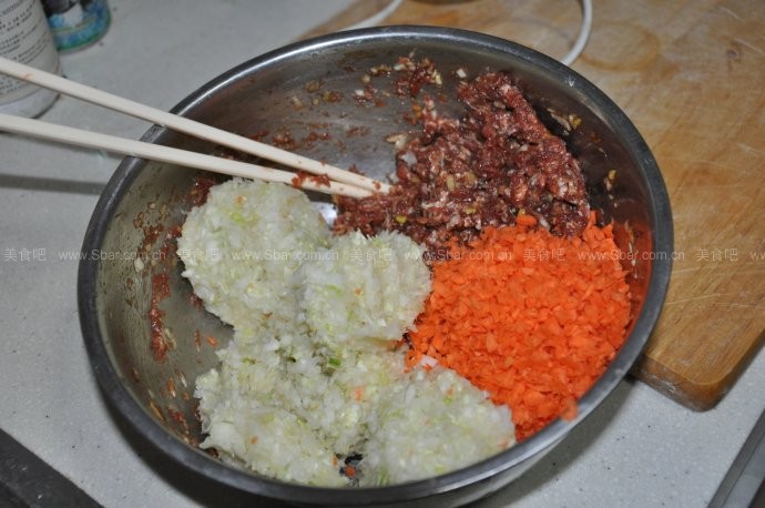电饼铛牛肉馅饼 电饼铛牛肉馅饼的做法