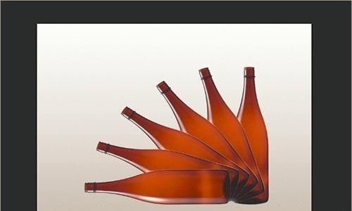 PS自由变换工具制作瓶子动态倾斜的效果